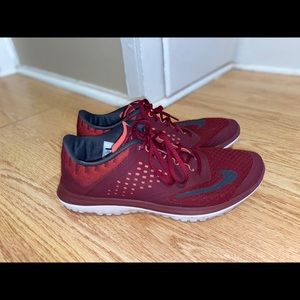 Size 8.5 Red Women’s Nike Tennis Shoes